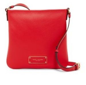 Marc JacobsToo Hot to Handle Sia Leather Crossbody